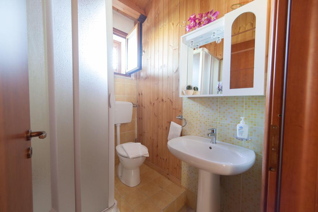 Acqua Di Mare Bed and Breakfast Locogrande Eksteriør billede